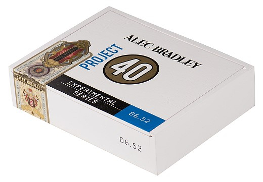 Alec Bradley Project 40 Toro 06.52