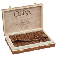 Oliva Serie V Melanio No. 4 Petit Corona